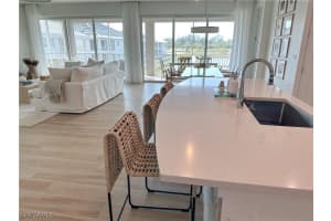 207 Indies dr E 201, Naples, FL 34114 - MLS#225083015