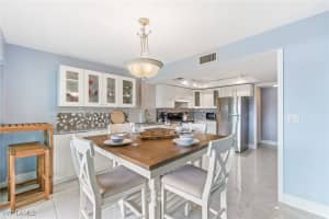 1724 Bald Eagle Drive, Naples, FL 34105 - MLS#225083090