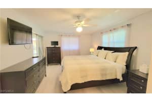 300 Valley Stream Dr A7, Naples