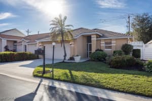 1321 Naples Lake Drive, Naples, FL 34104 - MLS#225083162