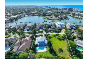 331 Spring Line Drive, Naples, FL 34102 - MLS#225083271