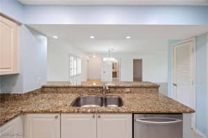 1608 Spoonbill Lane, Naples, FL 34105 - MLS#225083281