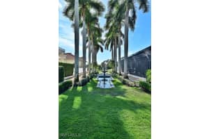 1324 Via Portofino, Naples, FL 34108 - MLS#225083371