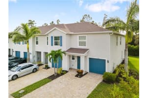 15245 Wildflower Cir, Naples