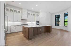 1961 Don Benito Way, Naples, FL 34120 - MLS#225083433