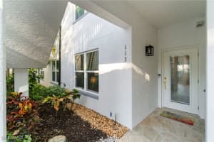 2110 Cay Lagoon Drive, Naples, FL 34109 - MLS#225083448