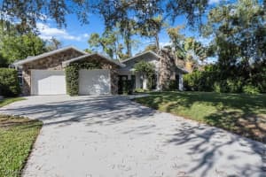 6161 Waxmyrtle Way, Naples