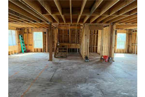 2129 Davis Boulevard, Fort Myers, FL 33905 - MLS#225083533