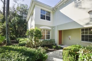 1732 Tarpon Bay Drive, Naples, FL 34119 - MLS#225083549