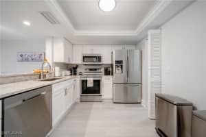 820 Meadowland Dr D, Naples