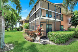 35 Greenbrier St 6-102, Marco Island