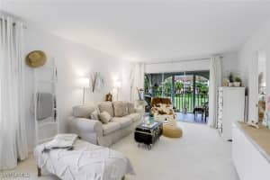 1056 Forest Lakes Drive, Naples, FL 34105 - MLS#225083586