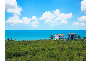 7425 Pelican Bay Boulevard, Naples, FL 34108 - MLS#225083596