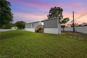 18 Royal Cove Drive, Naples, FL 34110 - MLS#225083749