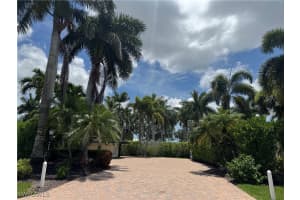 4484 Southern Breeze Drive, Naples, FL 34114 - MLS#225083773