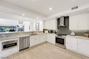 11612 Quail Village Way, Naples, FL 34119 - MLS#225083794