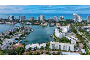 400 Park Shore Dr 302, Naples 400 Park Shore Dr 302, Naples