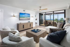 10475 Gulf Shore Dr 115, Naples