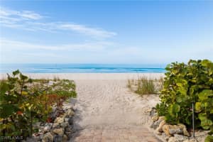 10475 Gulf Shore Drive, Naples, FL 34108 - MLS#225083823