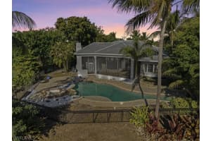 8620 Glenlyon Court, Fort Myers, FL 33912 - MLS#225083834