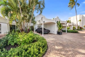 4045 Crayton Road, Naples, FL 34103 - MLS#225083842