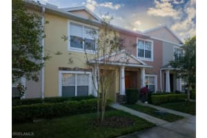 1044 Sleepy Oak Drive, Zephyrhills, FL 33543 - MLS#225083891