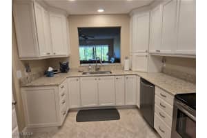 15400 Cedarwood Ln 102, Naples