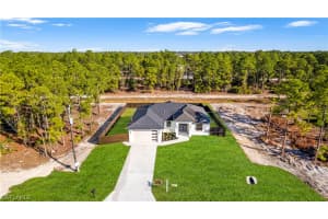 521 Allison Street, Lehigh Acres, FL 33974 - MLS#225083968