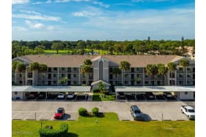 460 Fox Haven Drive, Naples, FL 34104 - MLS#225083977