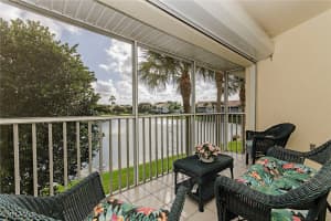 4910 Deerfield Way, Naples, FL 34110 - MLS#225083981