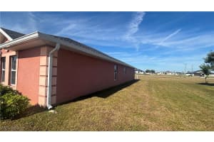 2435 7th Terrace, Cape Coral, FL 33993 - MLS#225084014