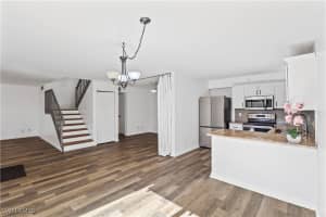 4001 Sandlewood Lane, Fort Myers, FL 33907 - MLS#225084024