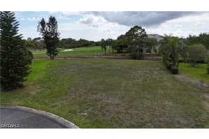 2208 Colefax Court, Lehigh Acres, FL 33973 - MLS#225084040