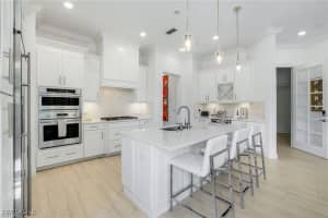 16374 Viansa Way, Naples, FL 34110 - MLS#225084135