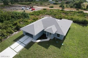 852 Chipley Street, Lehigh Acres, FL 33974 - MLS#225084151