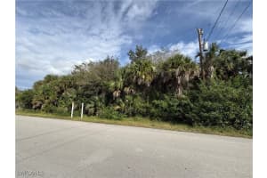 MLS# 225084213, Naples, Florida 34120
