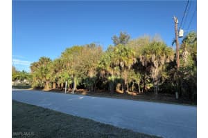 MLS# 225084213, Naples, Florida 34120
