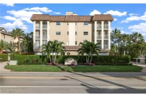 9486 Gulf Shore Drive, Naples, FL 34108 - MLS#225084228