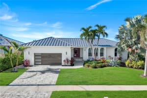 819 Perrine Court, Marco Island, FL 34145 - MLS#225084309