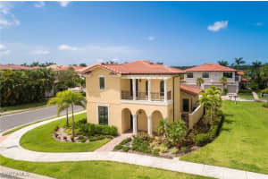 1308 Kendari Ter, Naples