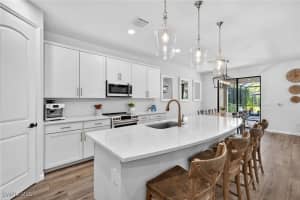 2318 Tangerine Lane, Naples, FL 34120 - MLS#225084342