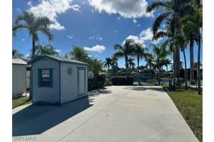 1233 Diamond Lake Circle, Naples, FL 34114 - MLS#225084350