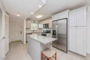 499 Forest Lakes Blvd 110, Naples