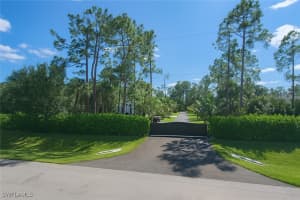 2330 4th Avenue, Naples, FL 34117 - MLS#225084365