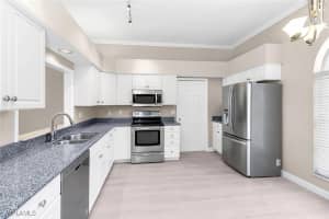 2389 Piccadilly Circus, Naples, FL 34112 - MLS#225084394