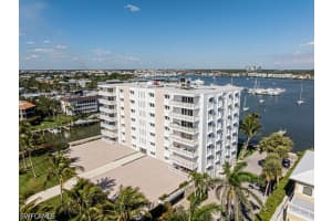 1325 7th Street, Naples, FL 34102 - MLS#225084402