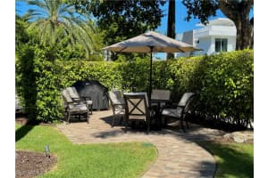 960 7th Street, Naples, FL 34102 - MLS#225084421