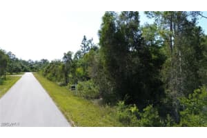 482 Westchester Drive, Lehigh Acres, FL 33972 - MLS#225084447