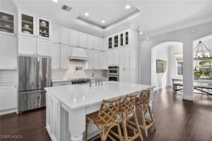 24920 Divot Drive, Bonita Springs, FL 34135 - MLS#225084471