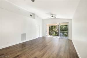 675 Wiggins Lake Drive, Naples, FL 34110 - MLS#225084472